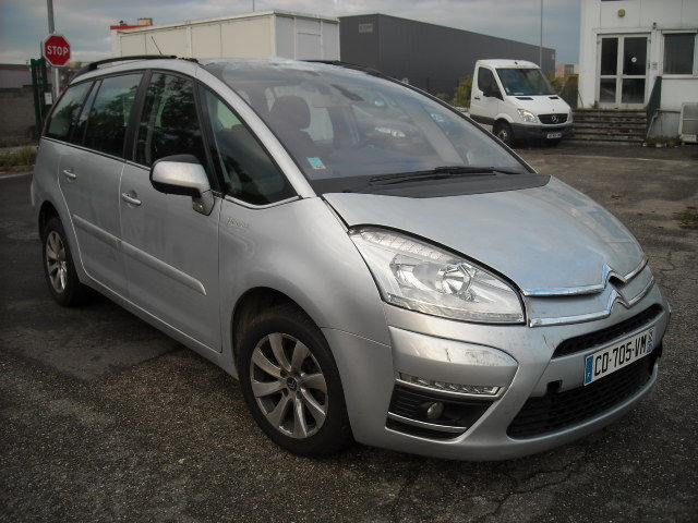 Citroen C4 Picasso gépháztető